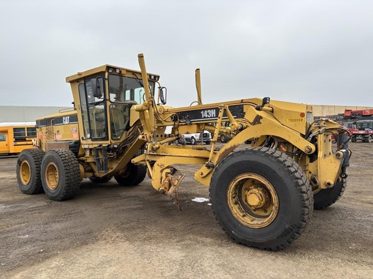 2006-caterpillar-143h-image-2