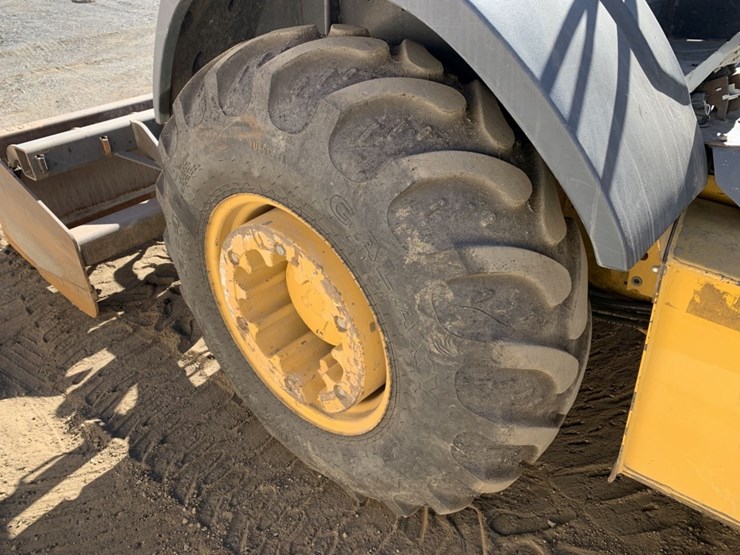 deere-210lep-image-11