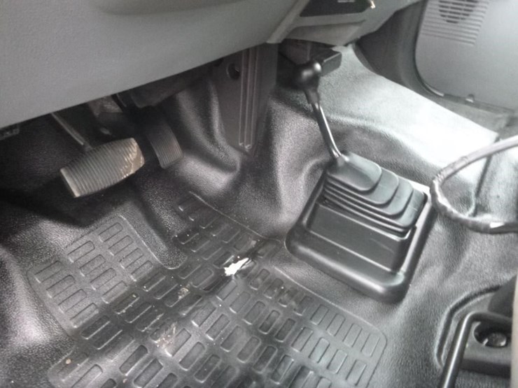 2013-ford-f350-image-15