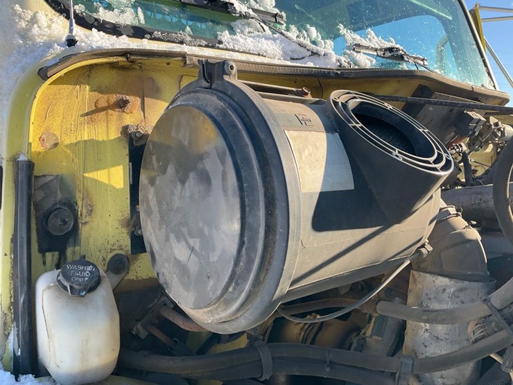 international-4900-image-64