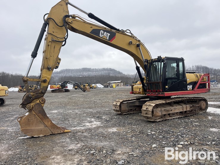 2008-caterpillar-320d-image-1