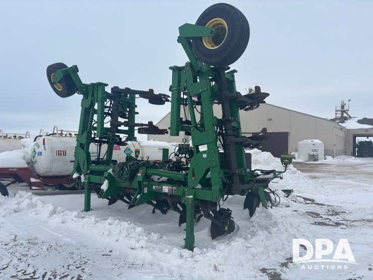 john-deere-2510h-image-1