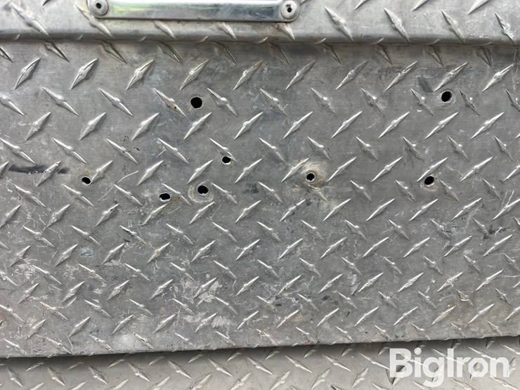 aluminum-pickup-toolboxes-image-11