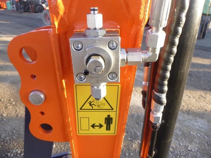 2025-sdlanch-sdle18p-hydraulic-excavator-image-13