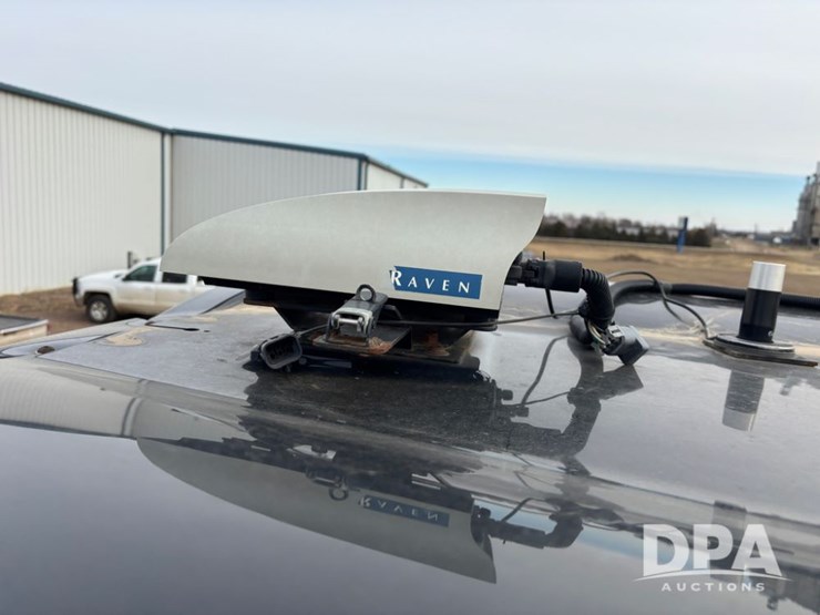 2018-case-ih-810-image-81