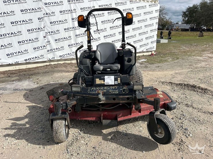 zero-turn-mower-image-14