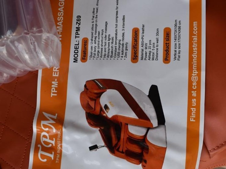 tpm-tpm-tp-z69full-body-massage-chair,-orange-&-white,-usb-port-image-7