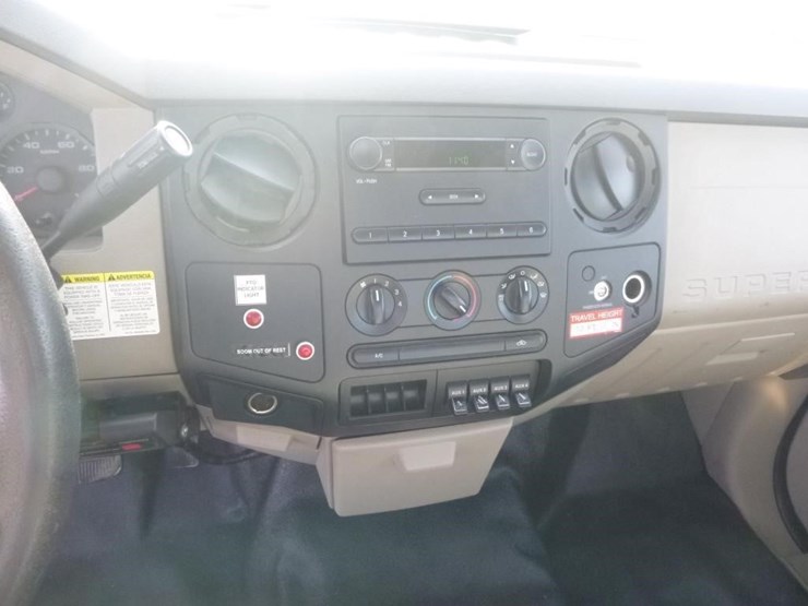 2008-ford-f450-image-16