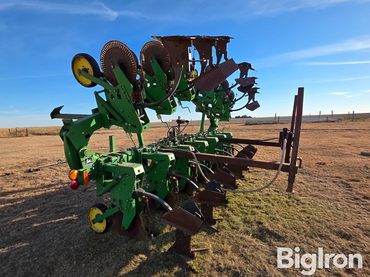 john-deere-886-image-3