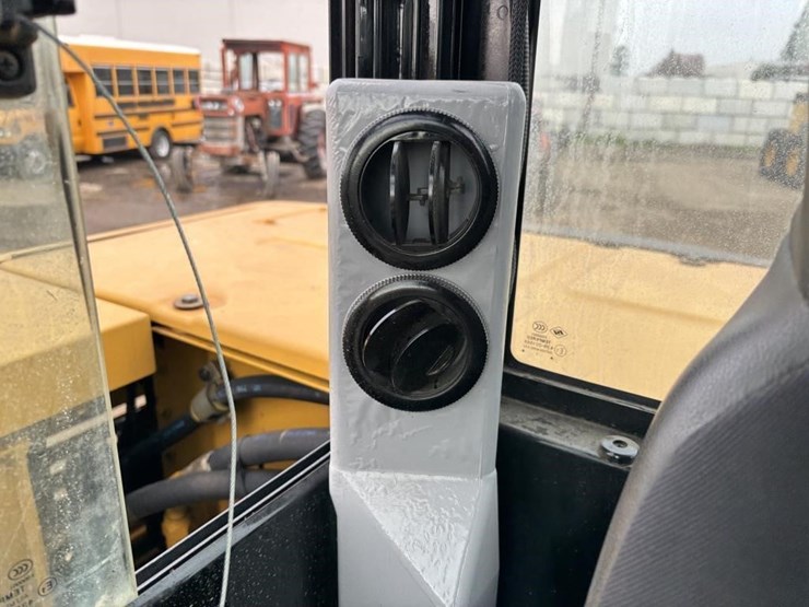 caterpillar-305.5e2-image-38