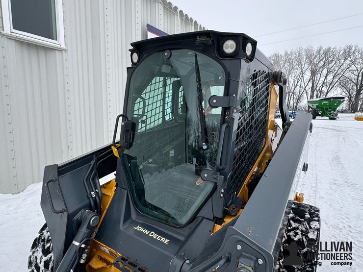 2018-deere-330g-image-12