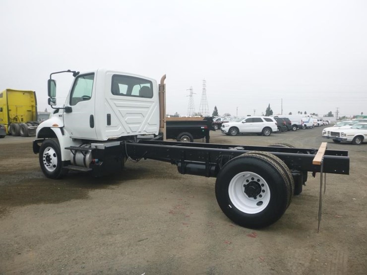 2020-international-mv607-image-4