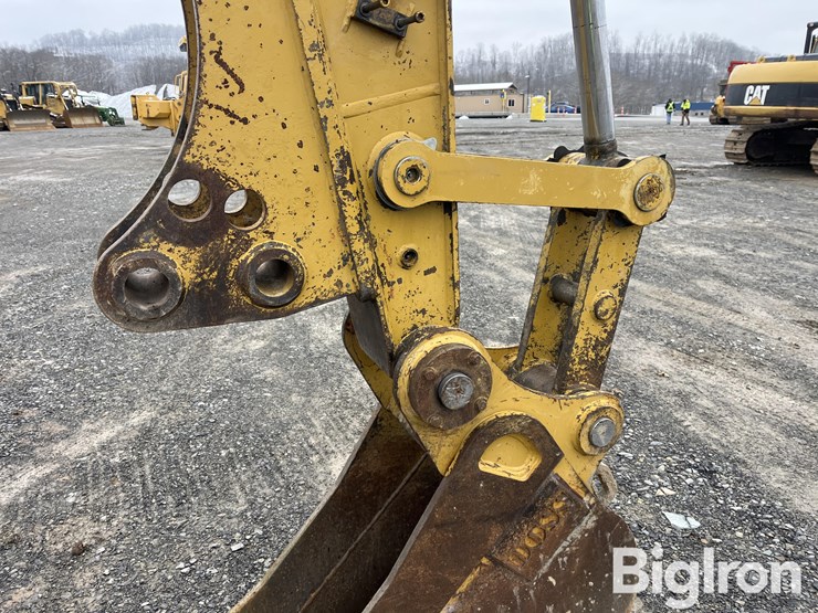 2005-caterpillar-312cl-image-15