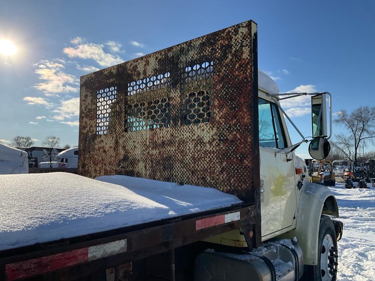 international-4900-image-42