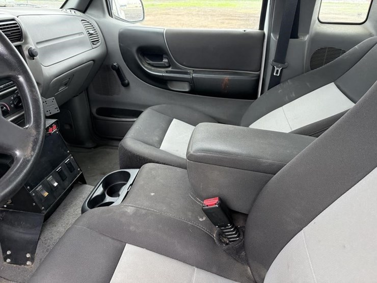 2005-ford-ranger-image-9