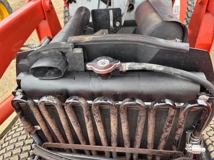 kubota-b2301-image-42