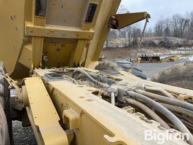 caterpillar-745c-image-18