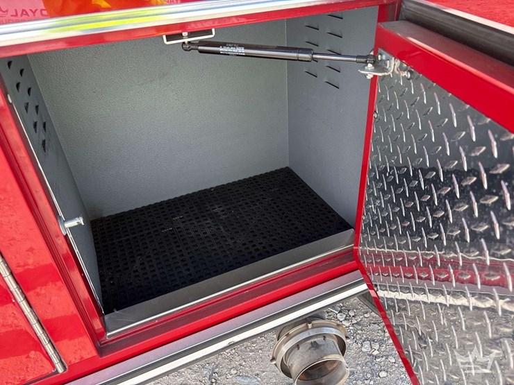 2016-ram-4500-chassis-ambulance-image-27