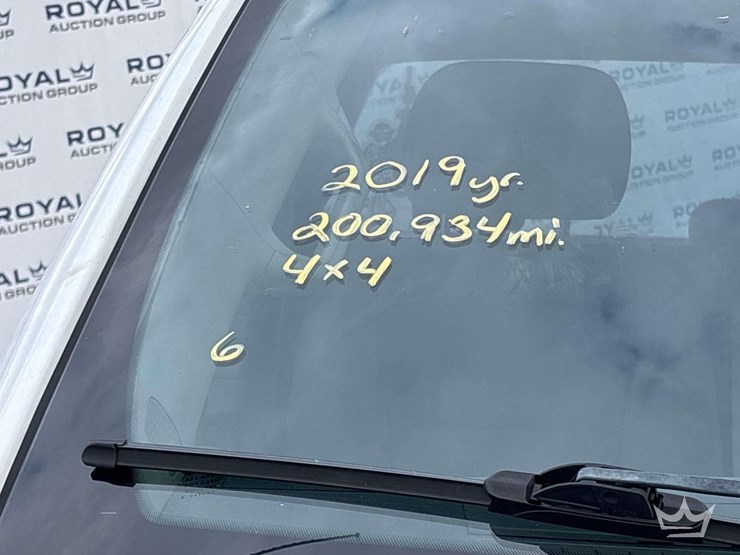 2019-ford-f-150-4x4-ext.-cab-pickup-truck-image-32