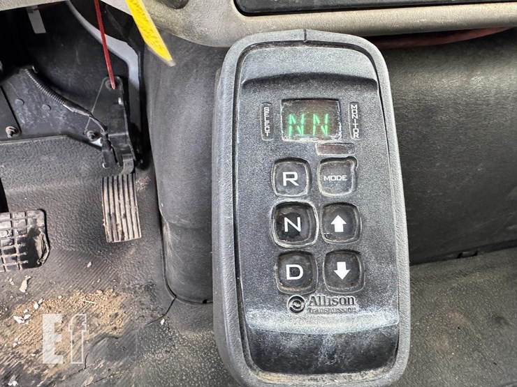 international-durastar-4400-image-53