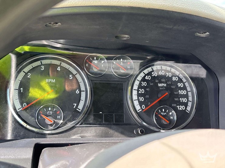 2010-dodge-ram-4x4-crew-cab-pickup-truck-image-14