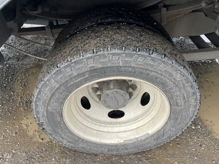 2017-ford-f550-image-19