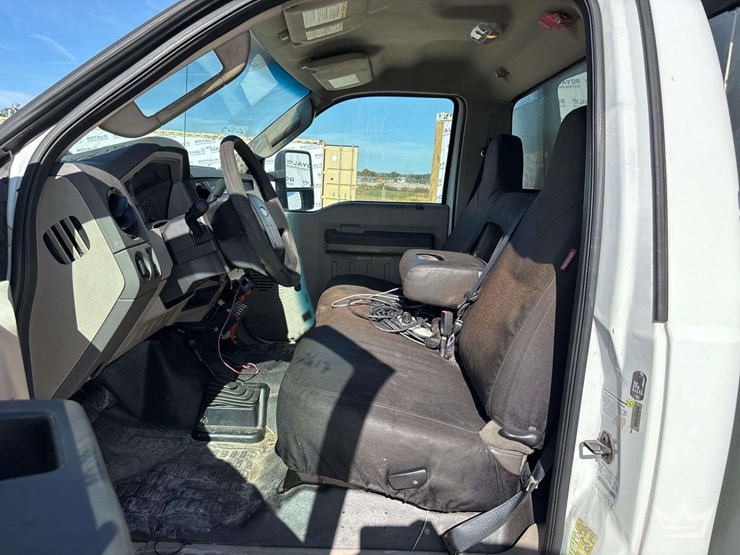 2010-ford-f-550-4x4-venturo-ht40kx-3-ton-crane-mechanics-truck-image-42