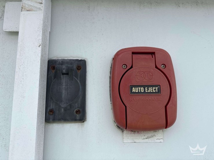 2001-workhorse-custom-chassis-p42-delivery-truck-image-26