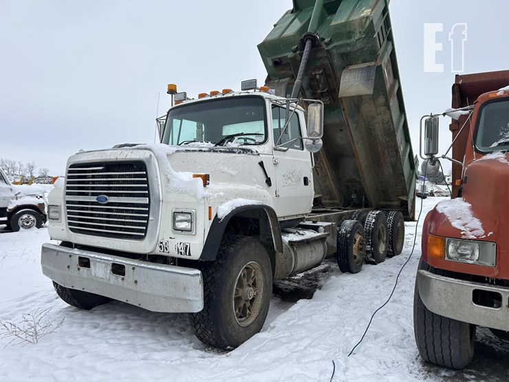 1997-ford-lt8000-image-1