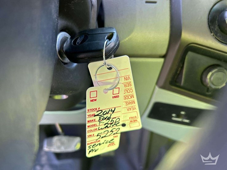 2014-ford-f-250-ext.-cab-service-truck-image-36