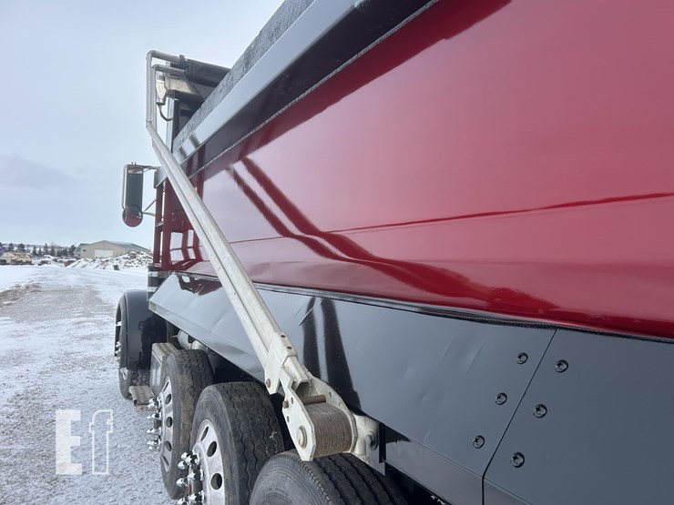 1997-peterbilt-357-image-27