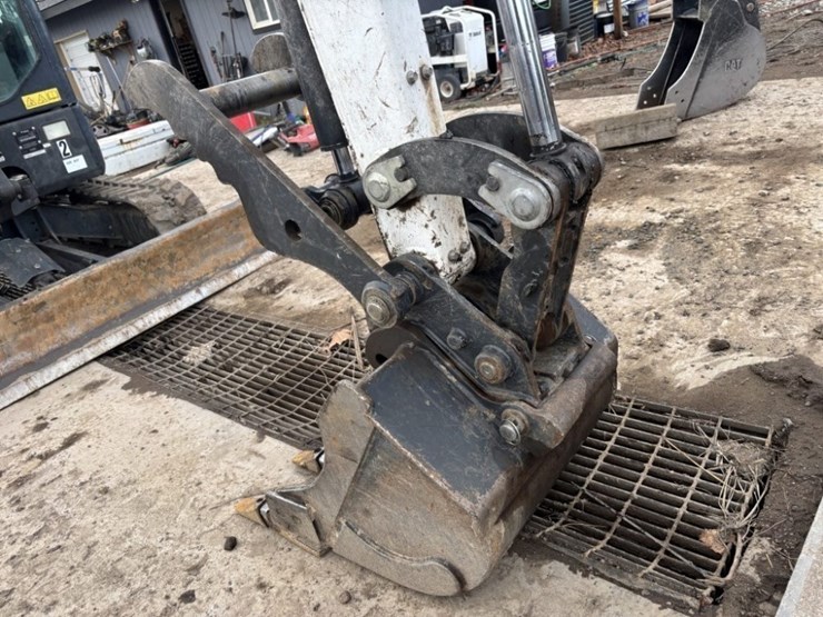 2019-bobcat-e35-image-16