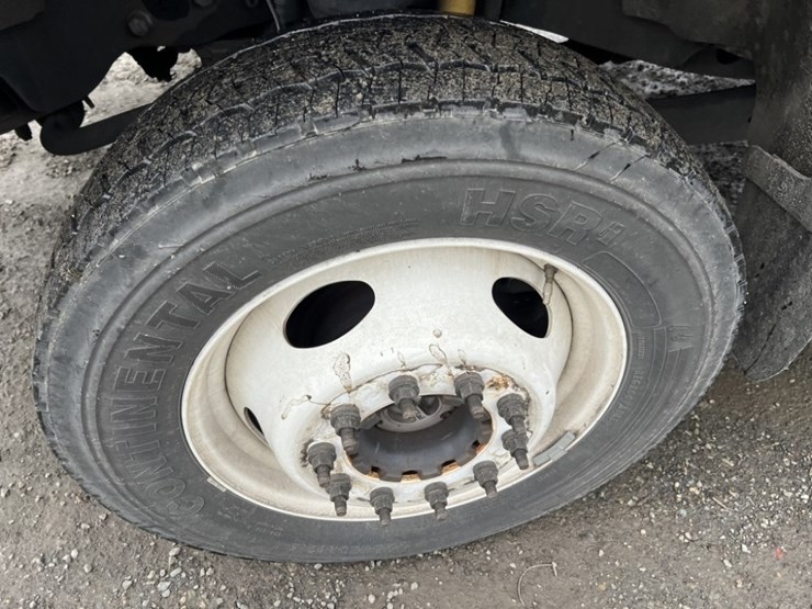 2017-ford-f550-image-17