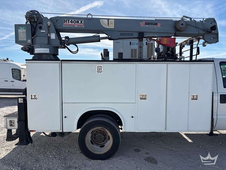 2010-ford-f-550-4x4-venturo-ht40kx-3-ton-crane-mechanics-truck-image-26
