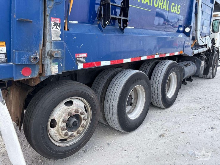 2017-autocar-xpeditor-t/a-heil-v-161-front-loader-garbage-truck-image-34