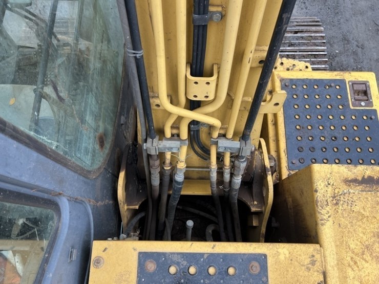 2007-deere-120c-image-33