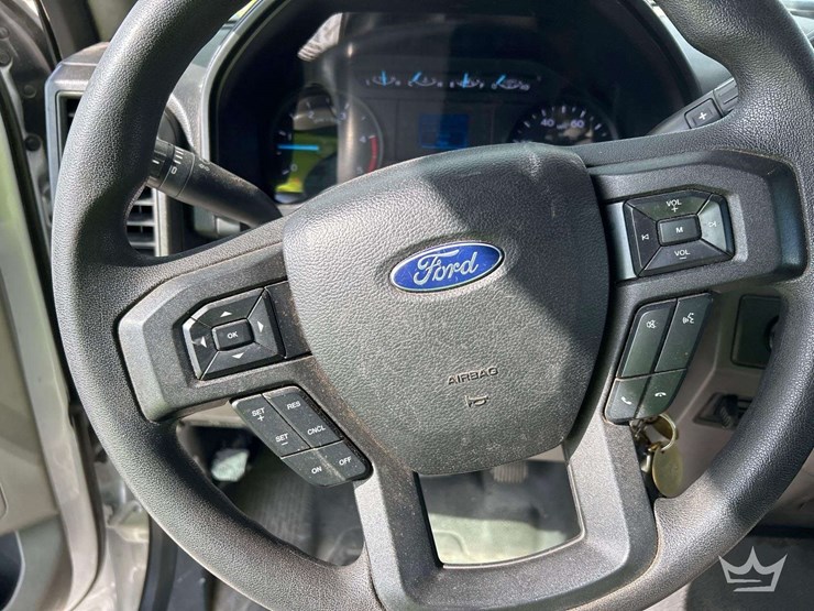 2018-ford-f-550-4x4-altec-at37g-forestry-chipper-bucket-truck-image-12