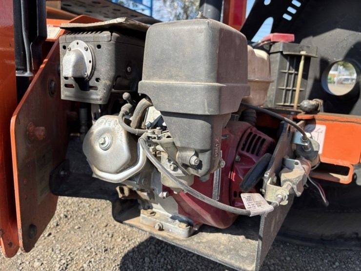 2023-jlg-t350-image-19