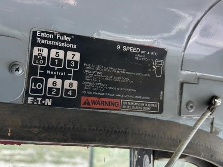 1994-white/gmc-wg64t-image-52