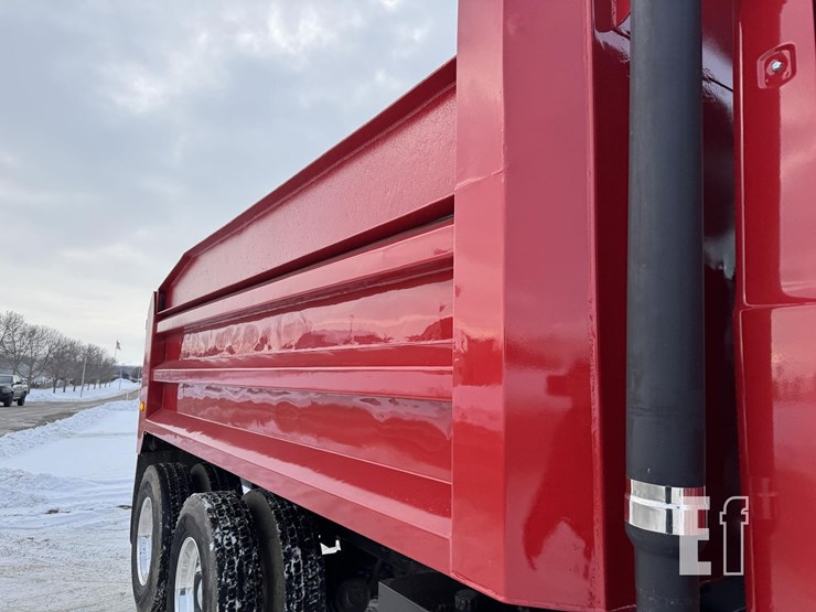 2004-mack-granite-cv713-image-56