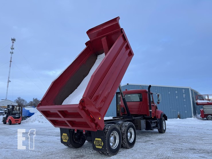 2004-mack-granite-cv713-image-81