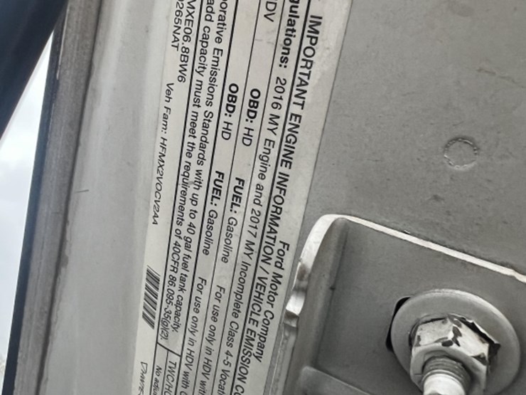 2017-ford-f550-image-16