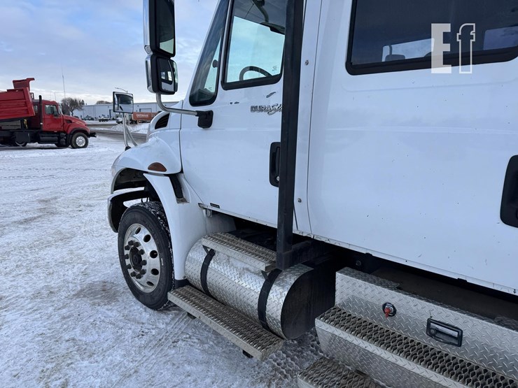 international-durastar-4400-image-16