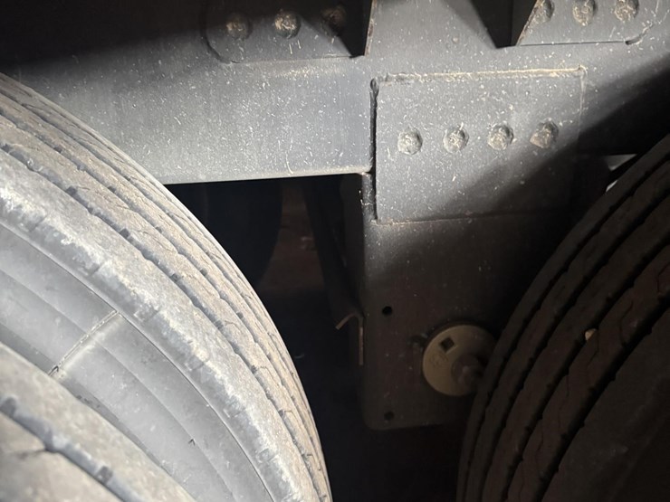 2024-timpte-grain-trailer-image-15