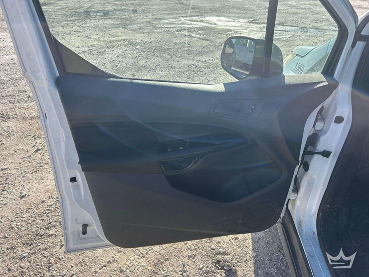 2015-ford-transit-connect-passenger-van-image-14