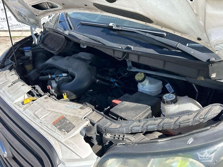 2017-ford-transit-250-cargo-van-image-8