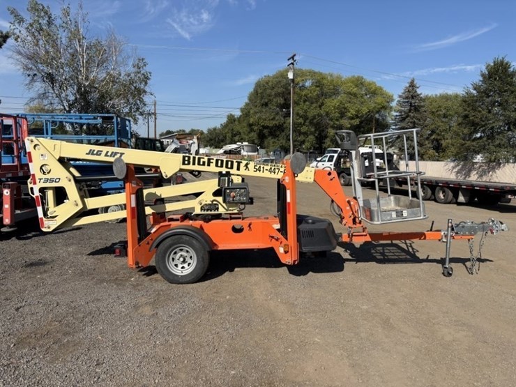 2023-jlg-t350-image-8