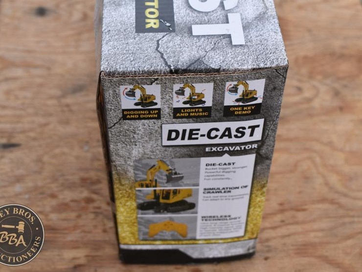 die-cast-remote-controlled-excavator,-2.4-ghz,-8-channels,-dream-bridge-image-3