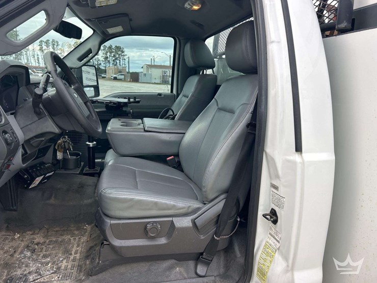 2016-ford-f-550-venturo-ht40kxx-3-ton-crane-mechanics-truck-image-13