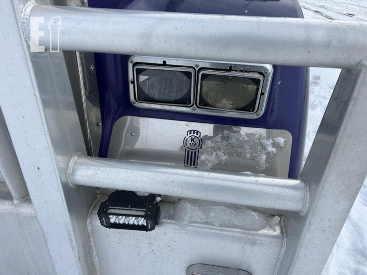 kenworth-w900-image-22